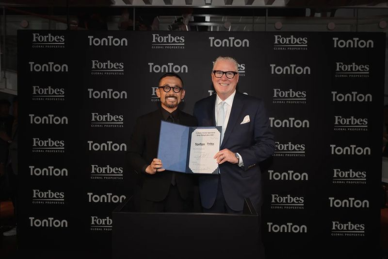 サインセレモニーの様子