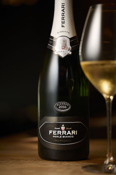 ペルレ ビアンコ リゼルヴァ フェッラーリ スパークリングワイン