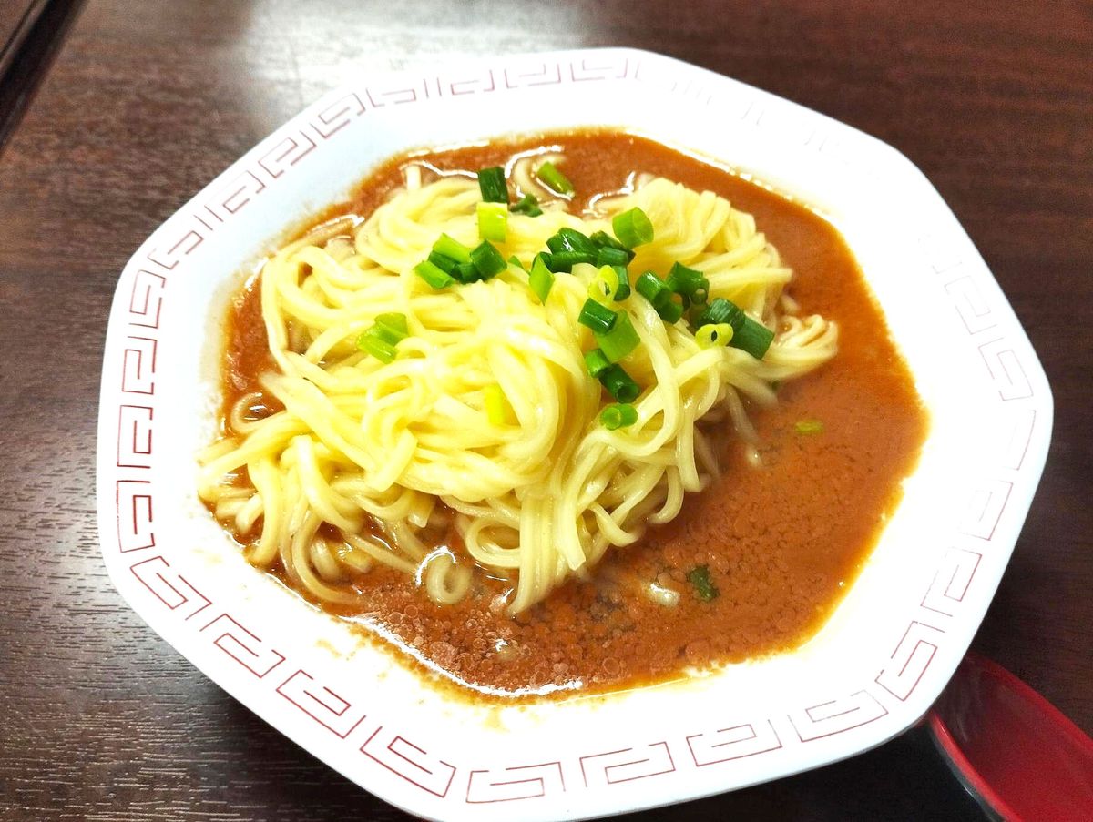 ピーナッツソースがけの汁なし麺（飄香拌麺）は高田馬場の「沙県小吃」と同じメニュー（沙県小食）