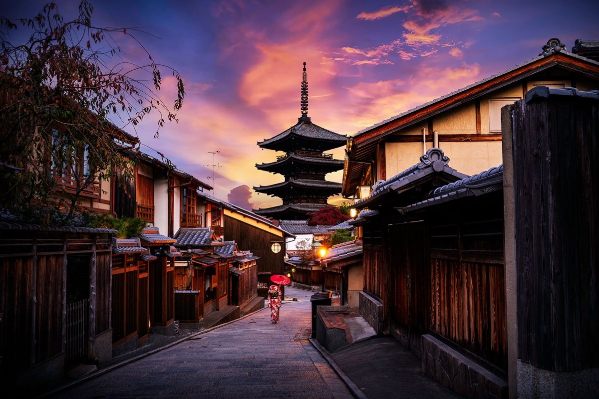 京都、八坂の塔（Shutterstock.com）