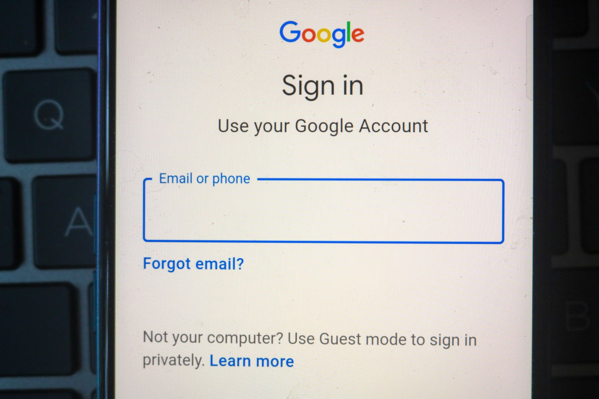 グーグルがアカウントの復元手段に「スマホの電話番号」を追加、万一に
