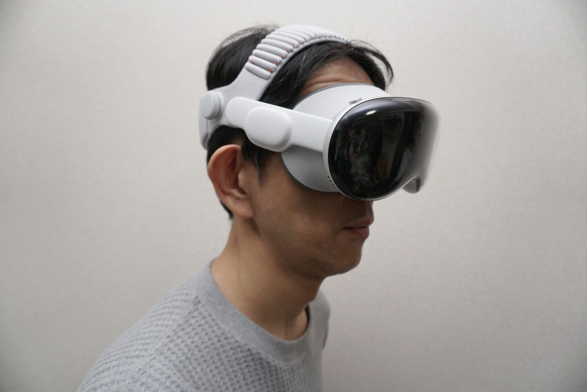 新しく設計されたデュアルニットバンドにより装着感がアップしたM5搭載Apple Vision Pro