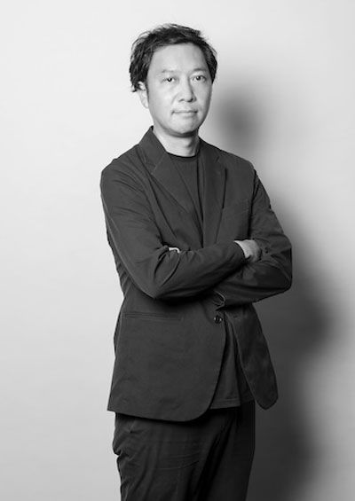 小松洋介◎リクルートを経て、東日本大震災の被災地である宮城県女川町で復興支援にかかわる。その後、特定非営利活動法人アスヘノキボウを設立し、代表理事就任。代表理事を退任後、2022年11月、一般社団法 人VENTURE FOR JAPANを設立、代表理事就任。