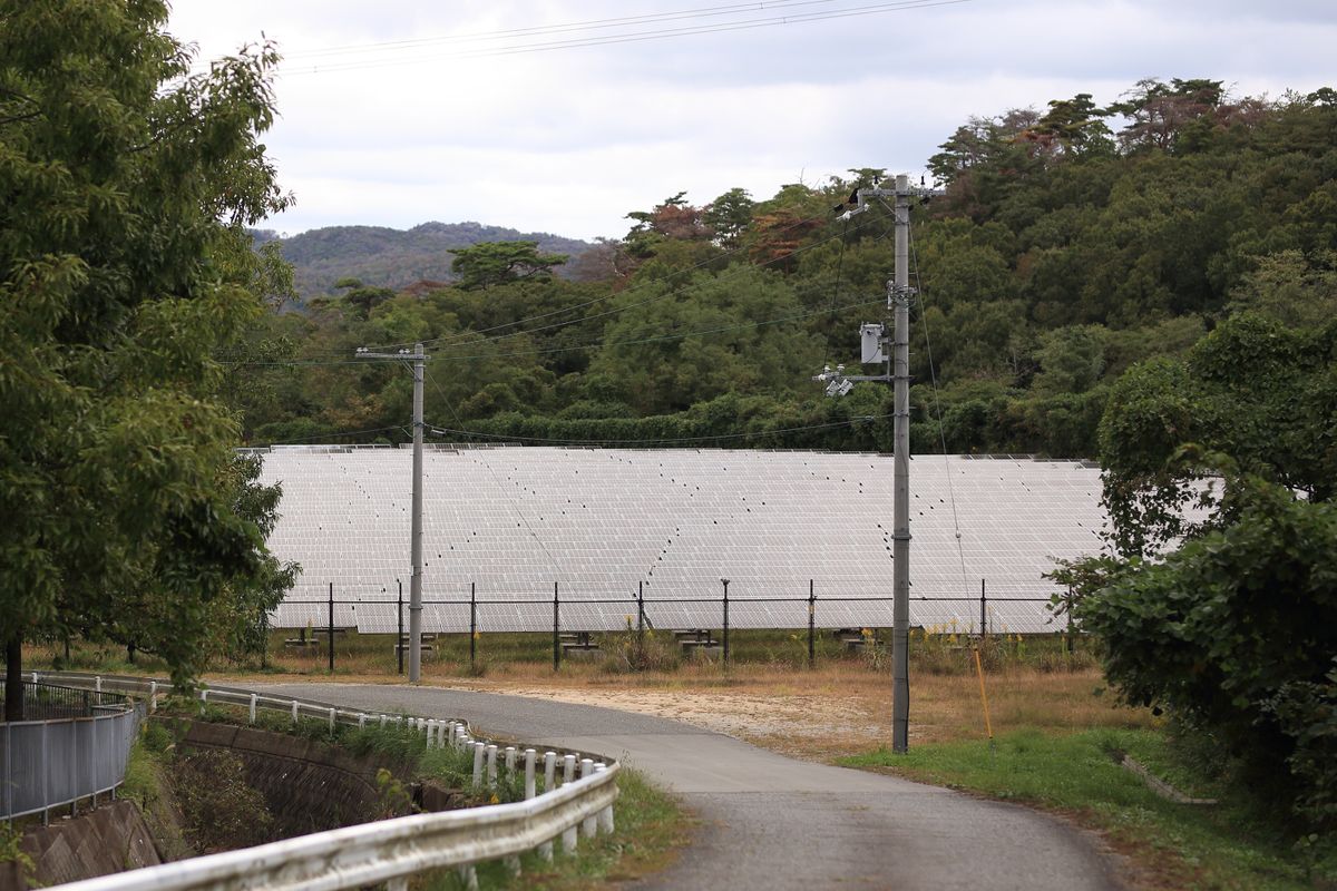 メガソーラー発電所
