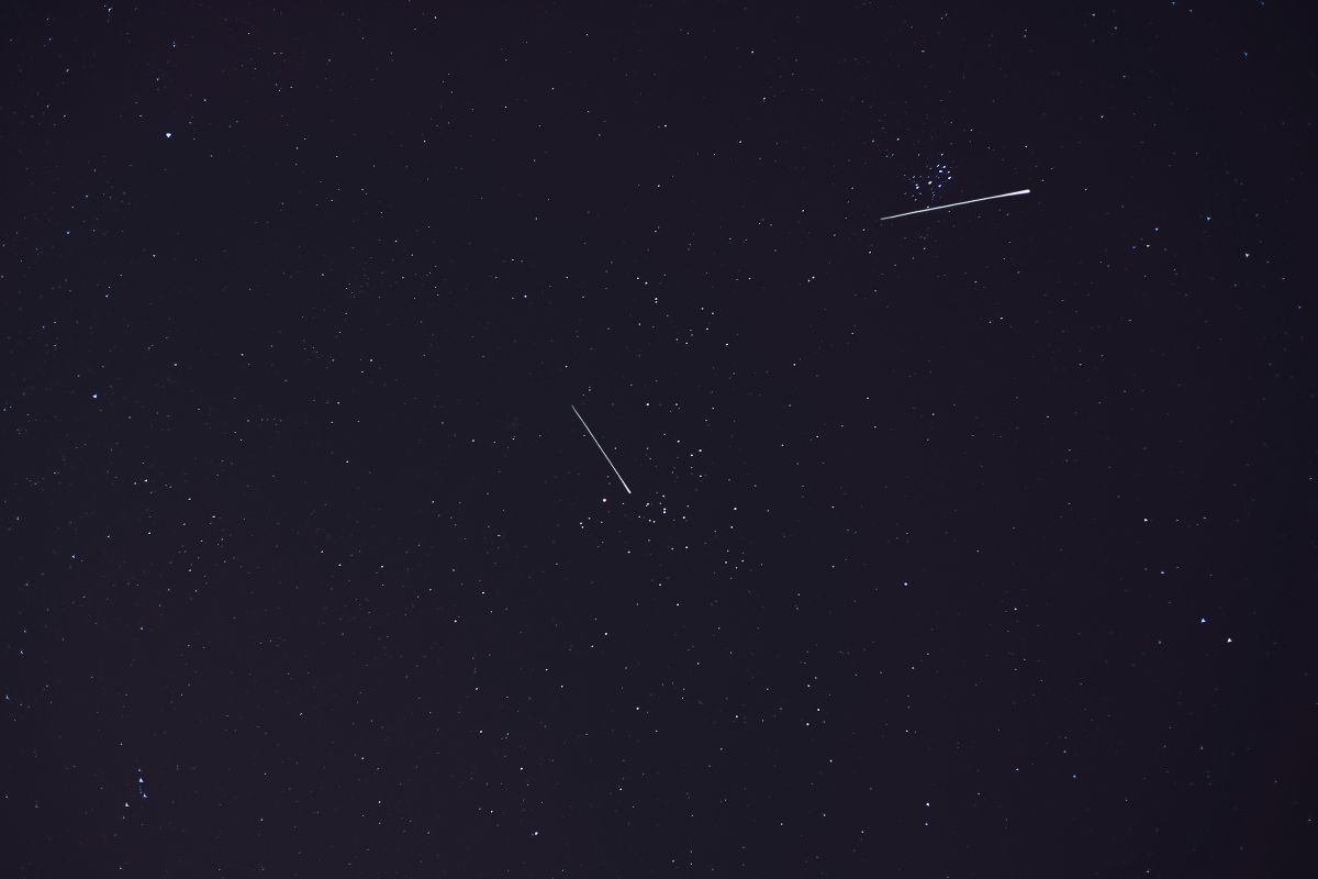 おうし座北流星群（Shutterstock.com）