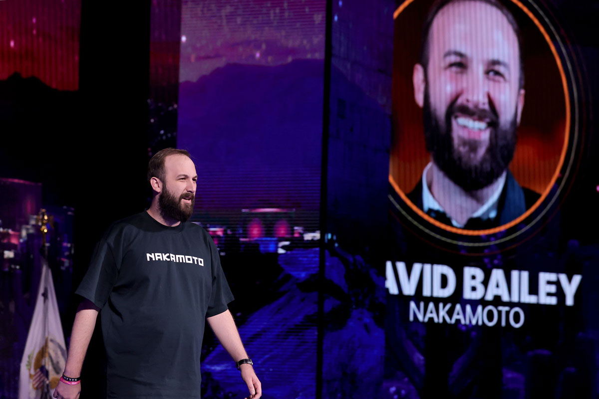 トランプ　WANTED トランプの暗号資産アドバイザーが明かす、逆さ合併で挑む