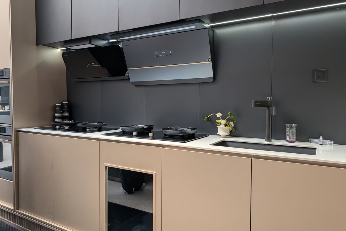 さらにコンロなどキッチン家電も開発。日本未発売