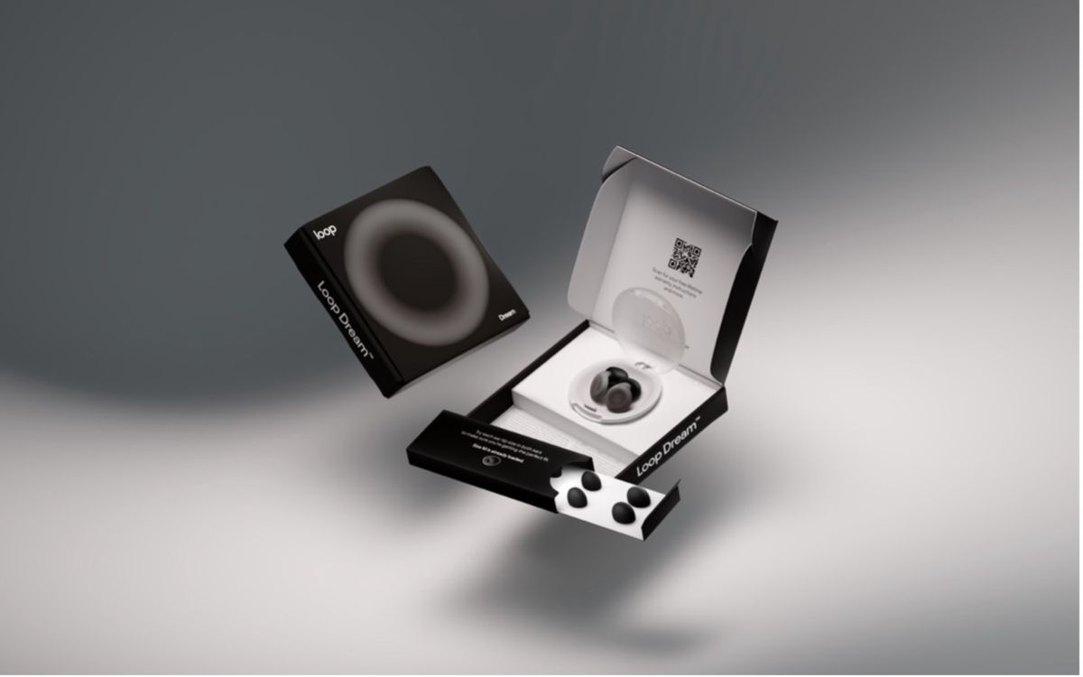 27dB（SNR）で静かな睡眠環境を実現する「Loop Dream™」6,800円（税込）。4サイズのイヤーピースが付属し、耳の形や好みに合わせて選ぶことで、最適なフィット感を実現できる。