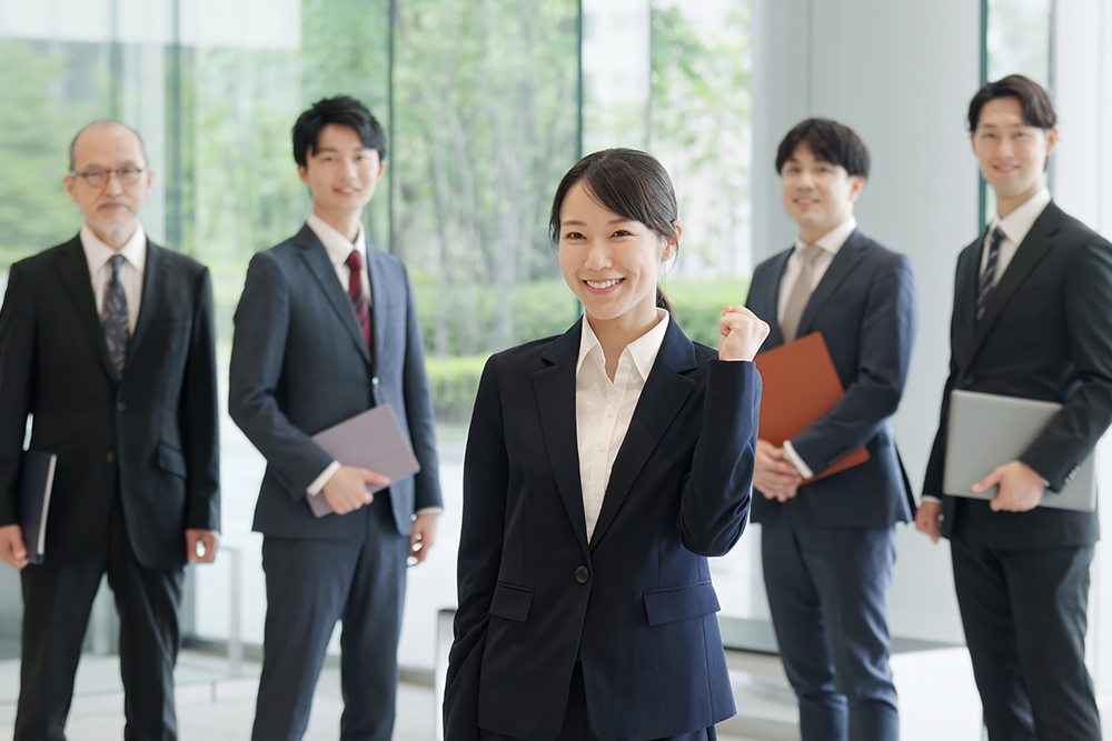 年収400万円未満で「諦め」、キャリアアップ望まぬ人の実態 | Forbes