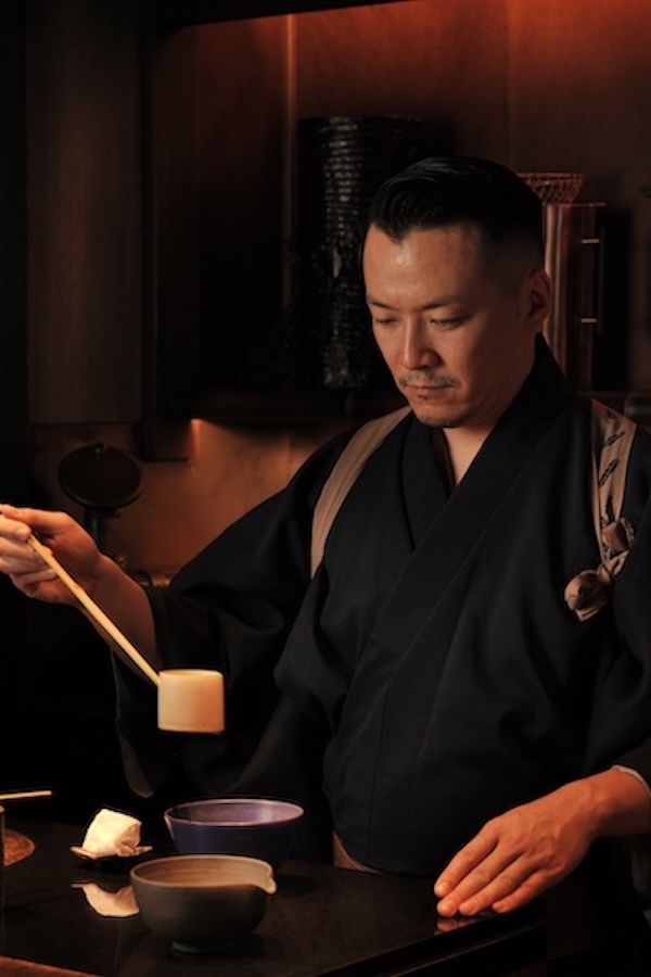 自身でカクテルベースとして使える焼酎「The SG Shochu」もプロデュースする後閑氏。