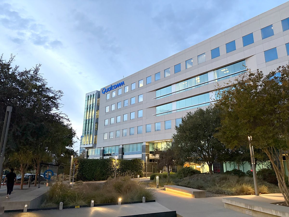 米国カリフォルニア州の都市、サンディエゴのクアルコム本社でSnapdragon X2 Eliteのアーキテクチャの詳細がメディア関係者に向けて公開された