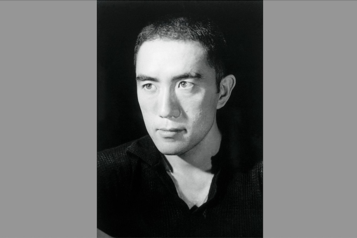ペンと剣と母。「三島由紀夫百歳」の昭和百年に、元記者の精神科医が