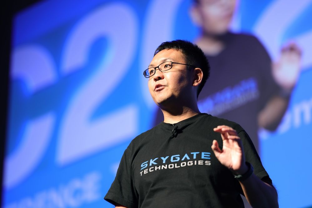 スカイゲートテクノロジズ代表の粟津昂規氏