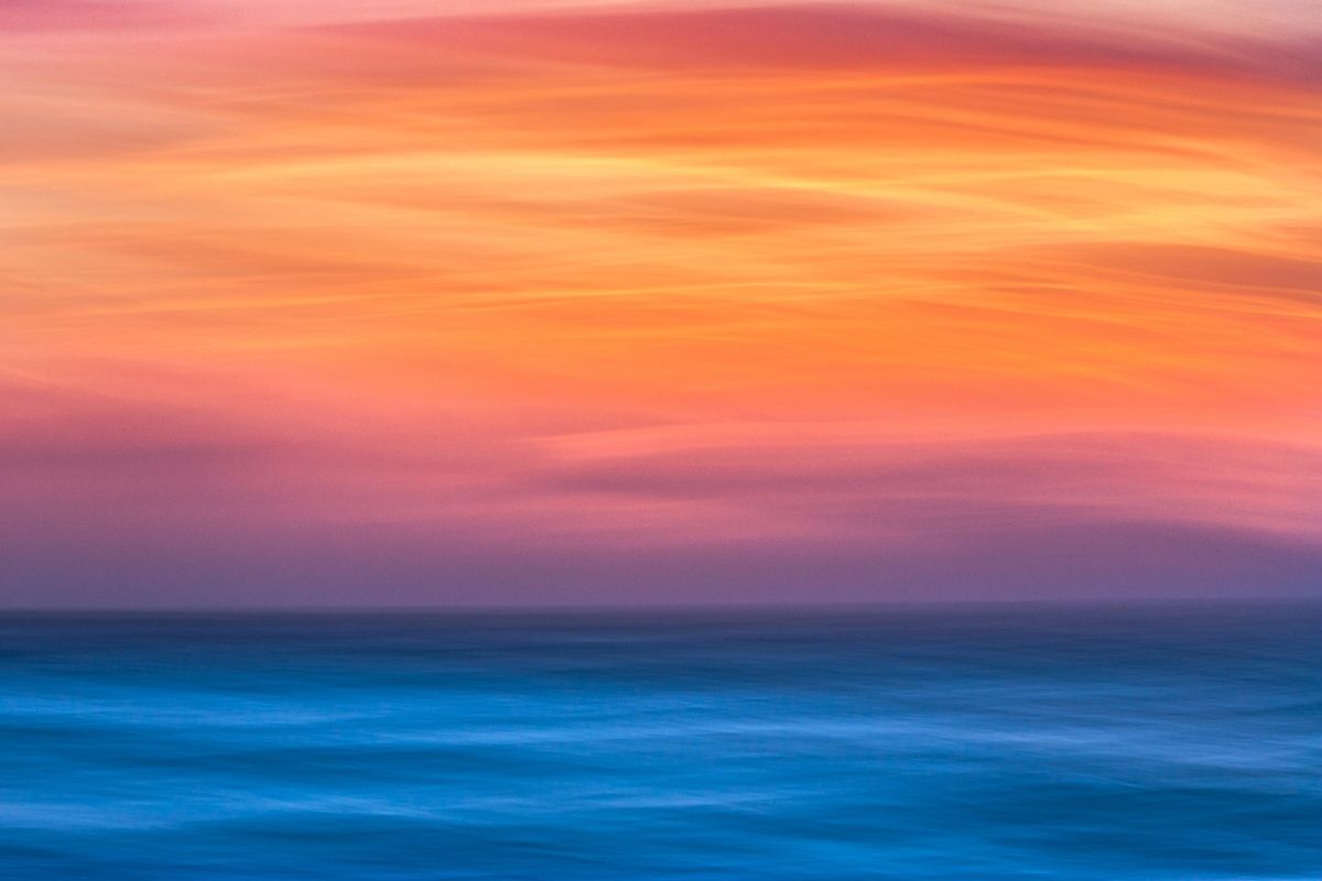 ケエビーチにかかる雲（(c) Aaron Feinberg of Kapa’a, Hawai’i, USA. Photos courtesy of Nature's Best Photography, All rights reserved.）