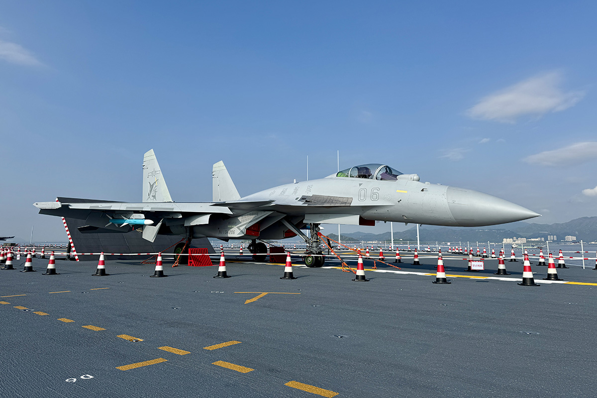 中国軍機レーダー照射事件 トランプは助けに来るのか | Forbes JAPAN