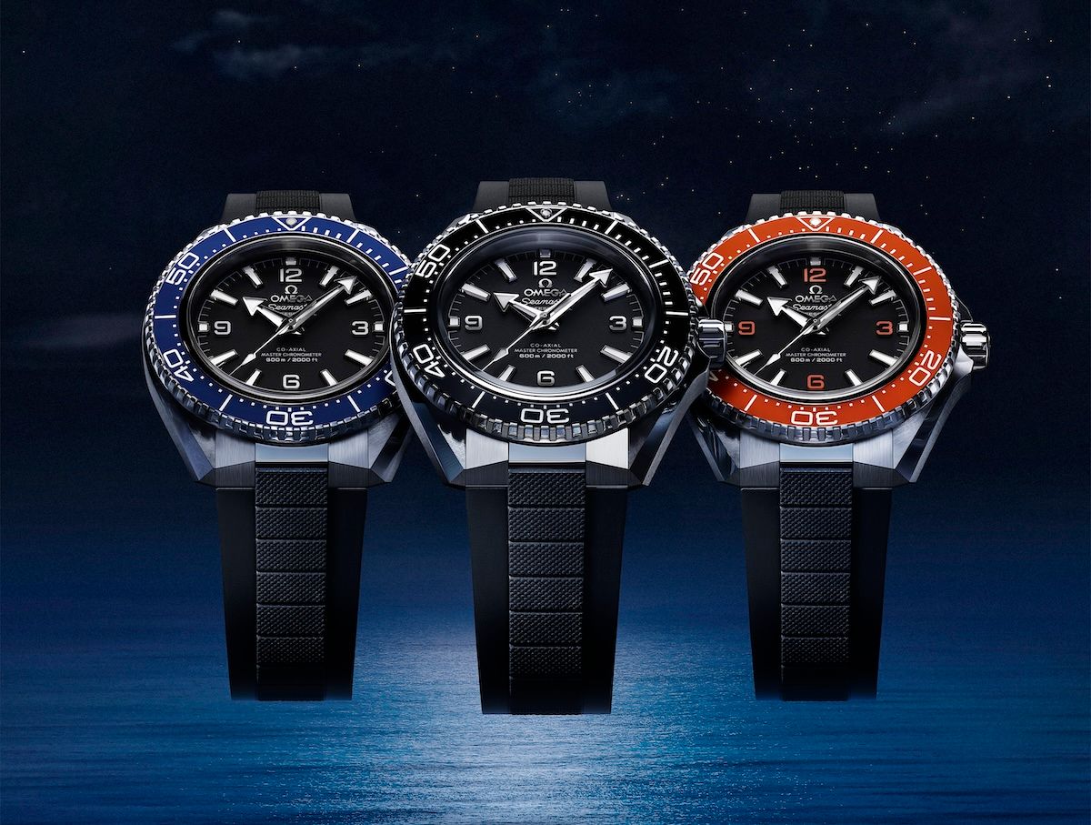 オレンジ ¥1,254,000、ブルー＆ブラック ¥1,221,000