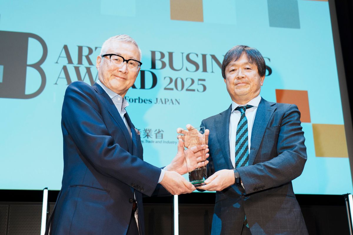 取締役専務執行役員住宅 事業本部本部長 秋田秀士（右）、アドバイザリーボードを務めた大林剛郎