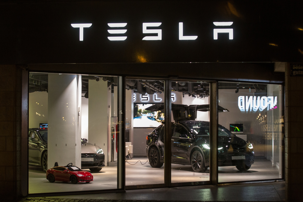 カリフォルニア州、テスラの販売表現が「欺瞞的」と改善求める 30日間