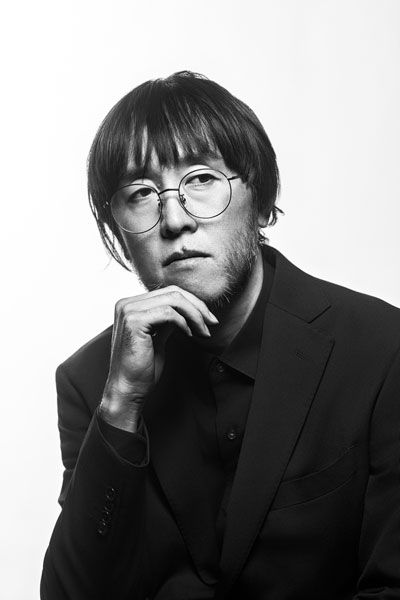 きむら・けんじろう◎応用物理学者。神戸大学数理データサイエンスセンター教授、Integral Geometry Science代表取締役。1978年生まれ。2012年に「波動散乱の逆問題」を世界で初めて解決。物体内部の構造を電磁波で解析する技術を、マンモグラフィや蓄電池診断、セキュリティ分野の開発へつなげている。