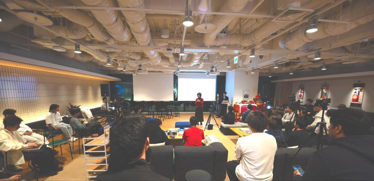 シリコンバレー進出を考える起業家と南場氏（中央）