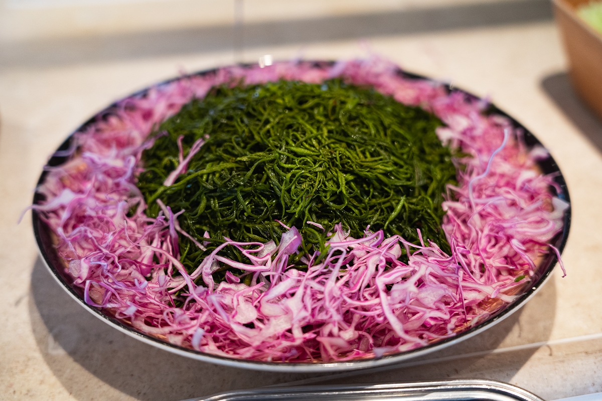 若ひじきサラダ （c）EARTH MART FORUM