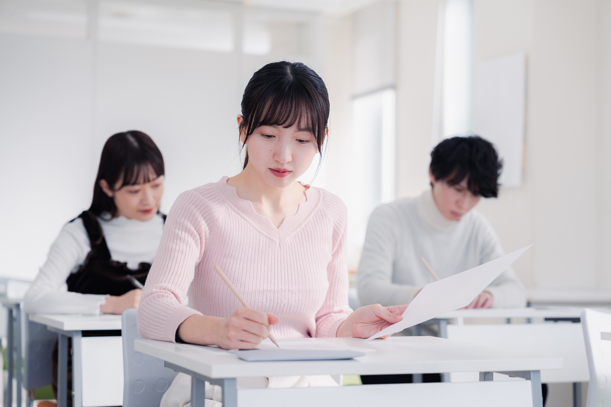 無印 羽毛 布団 可愛さと美しさだけでなくスタイル、性格、精神性、温かさ全てが揃った極めて希有な女性でございます。