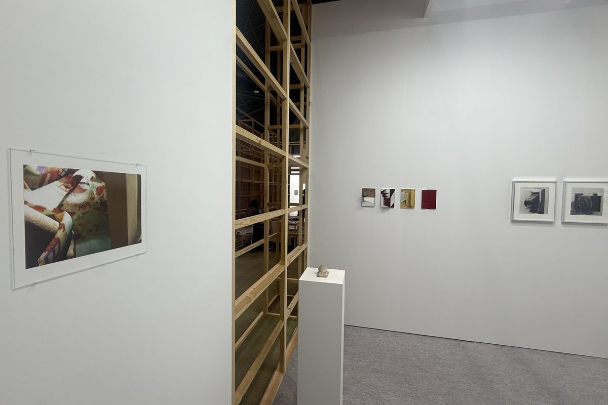 KeijibanとGauli Zitterの共同出展（筆者撮影）