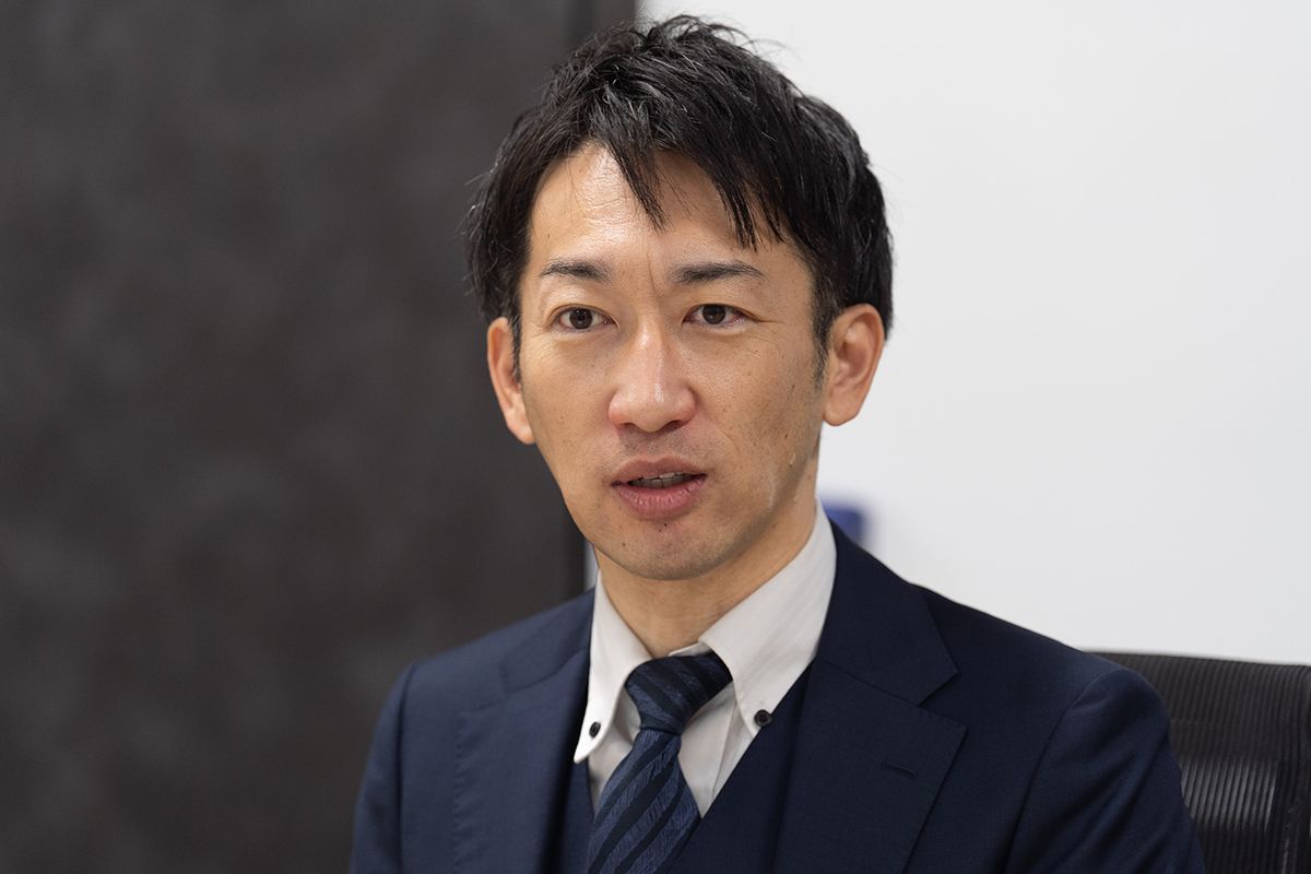 山岡裕明◎弁護士・八雲法律事務所（日本・カリフォルニア州）。内閣サイバーセキュリティセンター（現国家サイバー統括室） タスクフォース構成員（2019〜20, 21〜22, 25）。「サイバー安全保障分野での対応能力の向上に向けた有識者会議」構成員（2024）、｢重要インフラサイバーセキュリティ研究会」構成員。