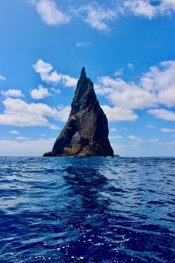 ボールズ・ピラミッド（Shutterstock.com）