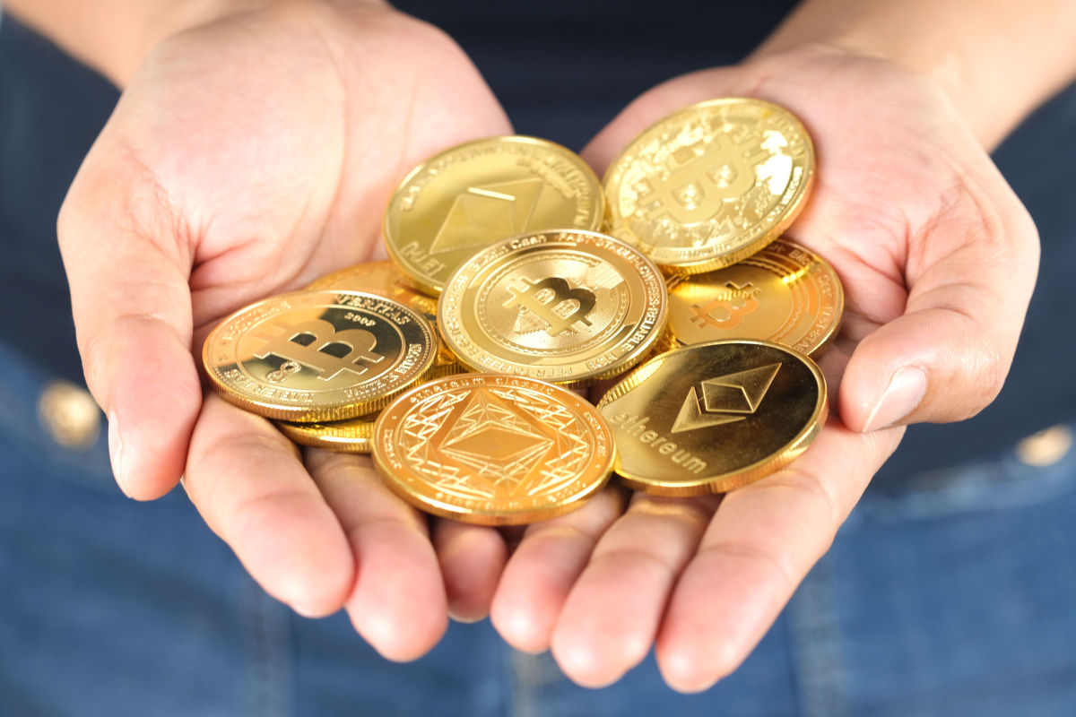 覚悟せよ」金・銀・銅が乱高下、ビットコインと暗号資産は「クレイジーな週」に | Forbes JAPAN 公式サイト（フォーブス ジャパン）