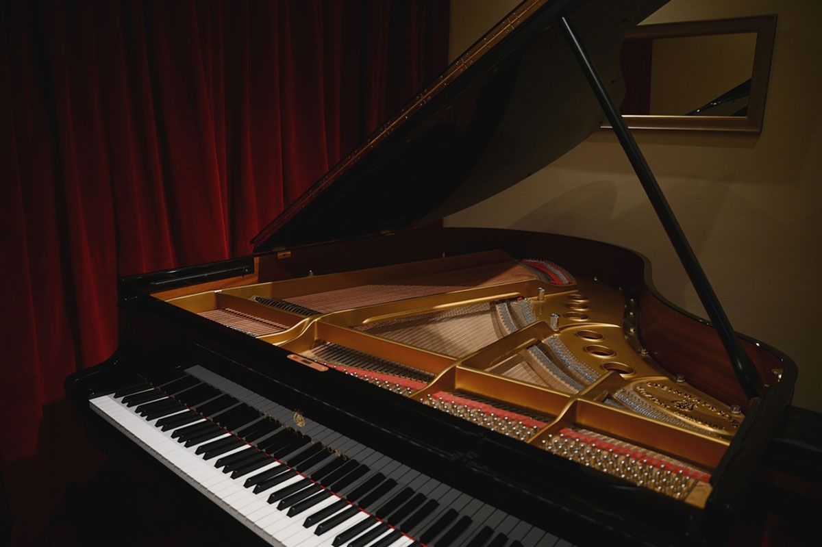 Eleni Mavrandoni/Shutterstock.com