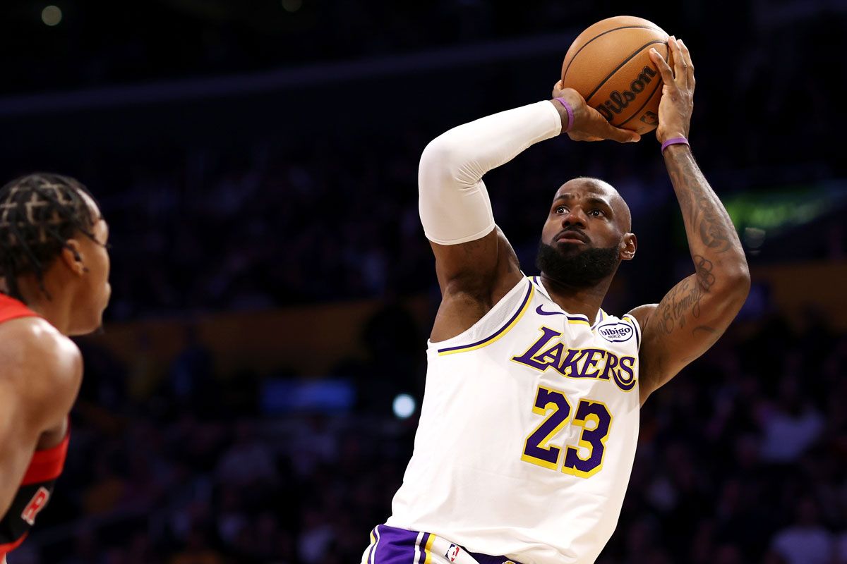 18位　ロサンゼルス・レイカーズ（Photo by Katelyn Mulcahy/Getty Images）