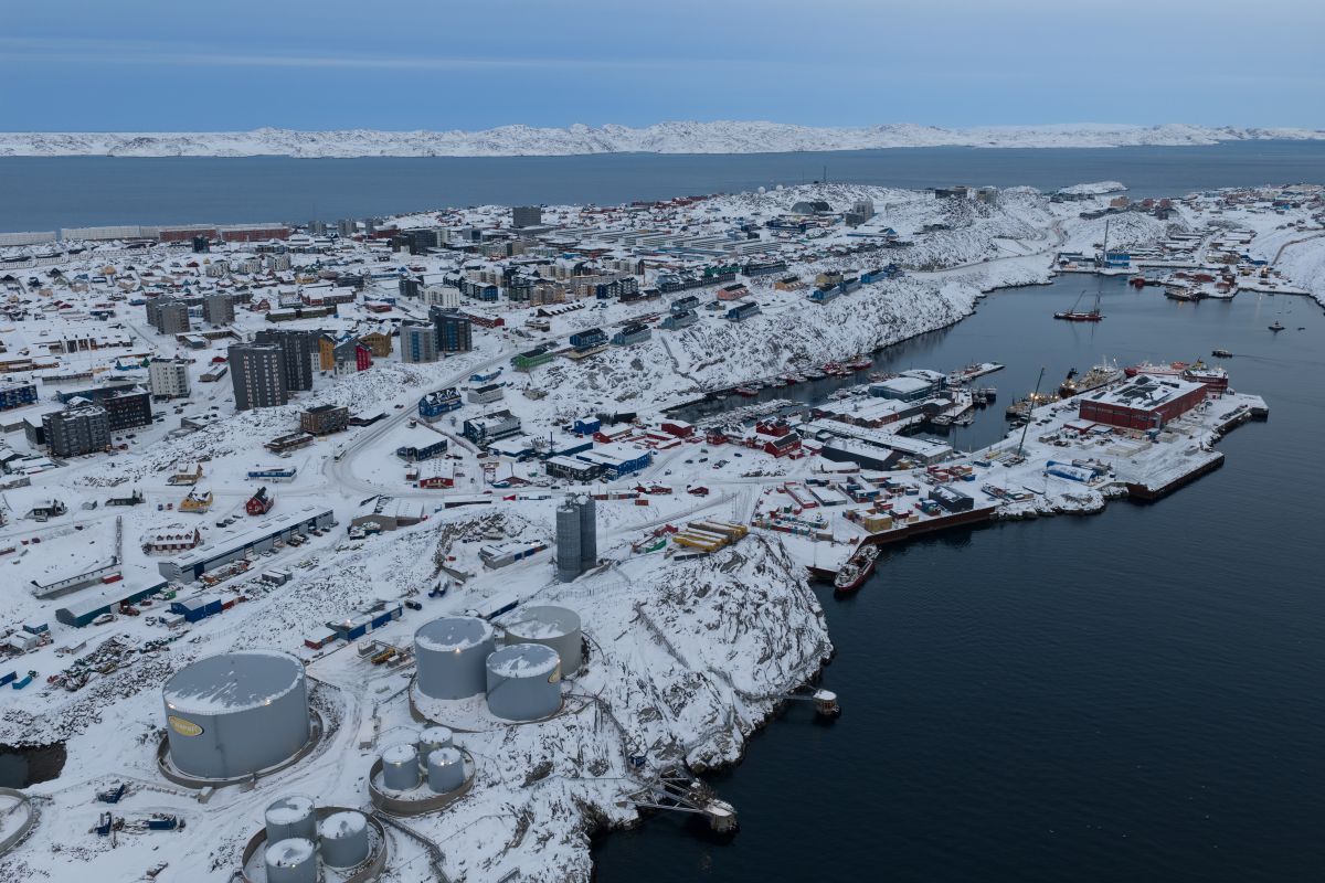 デンマーク自治領グリーンランドの首都ヌークの港。2026年1月13日撮影（Lokman Vural Elibol/Anadolu via Getty Images）