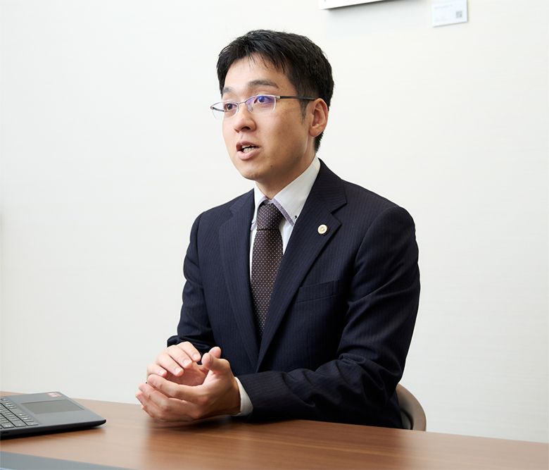 藤垣法律事務所代表弁護士、藤垣圭介氏。