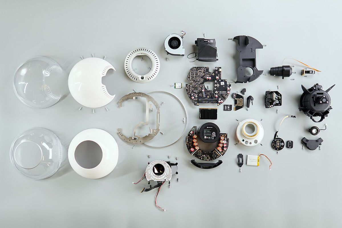 Orb（オーブ）の内部。メインアプリのほとんどは、Nvidia Jetson Orin NX（16GB）で動作するという。Allspice.ioとGitHubでハードウェアとソフトウェアをオープンソース化している （C）Tools for Humanity