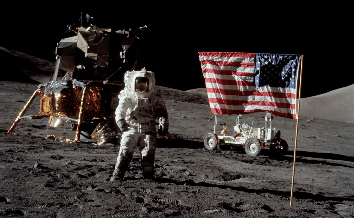 アメリカが月を54年間再訪しなかった理由と、いま月を目指す理由