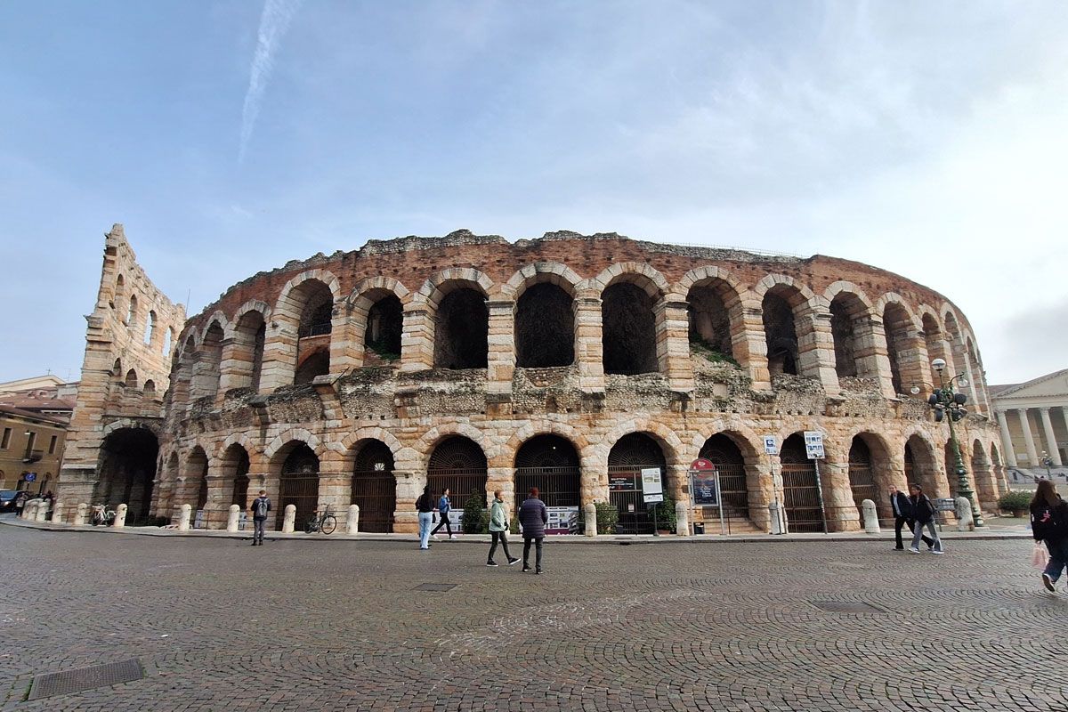 閉会式会場となるヴェローナにある、アレーナ・ディ・ヴェローナ。紀元30年頃に完成（Shutterstock.com）