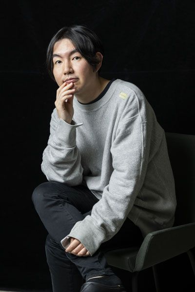 くりばやし・かずあき◎映像企画を中心として、空間演出、商品開発、統合コミュニケーション設計を担う。JAAAクリエイターオブザイヤー最年少メダリスト。カンヌライオンズ、スパイクスアジア、メディア芸術祭、ACCなど国内外のアワードで60以上の受賞。米誌Ad Age「40 under 40(世界で活躍する40歳以下の40人)」選出。