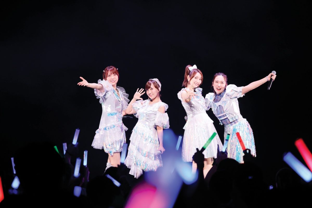 ミュージックレインは声優、アーティストとして活動する寿美菜子・高垣彩陽・戸松遥・豊崎愛生によるユニット「スフィア」（写真）などを輩出。屋代は「声優がグローバルスターになる」未来をつくっていきたいと話す。