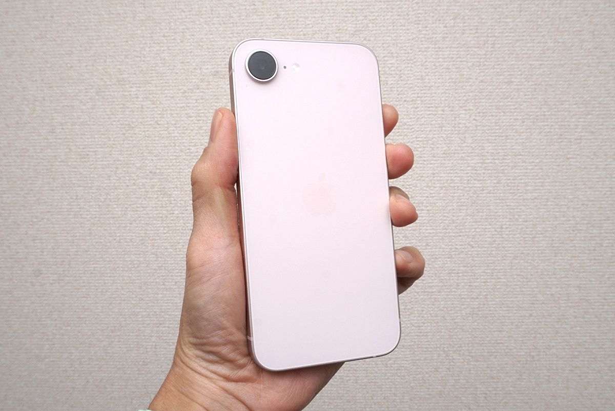 iPhone 17eの新色「ソフトピンク」は淡いサクラ色