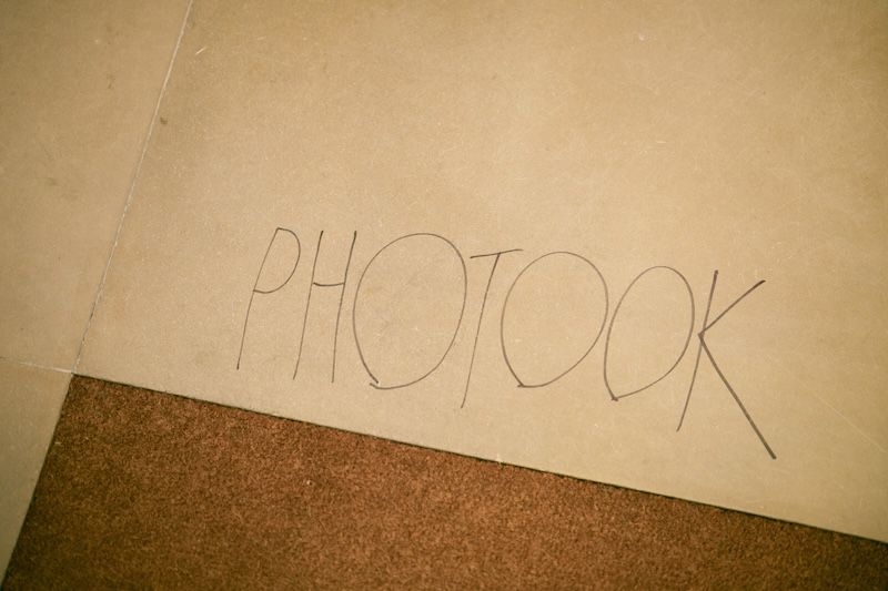 HERALBONY LABORATORY GINZAのギャラリーの入り口にも松田兄弟の長兄・翔太の文字が