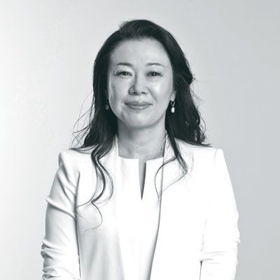 まつもと・さよこ◎IBMで日本人女性初のマネージング・ディレクターに就任後、2021年キンドリルジャパンへ入社。専務執行役員としてDEIを含む経営領域を担当。女性リーダーや起業家の育成、性的マイノリティへの支援にも注力。