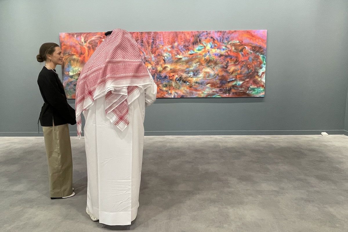 デイヴィッド・コルダンスキー・ギャラリー。画面全体に広がる緻密でダイナミックな抽象表現が特徴の作家ルーシー・ブルは、現在のアート市場で最も注目される若手スターの一人と目されている。（筆者撮影）