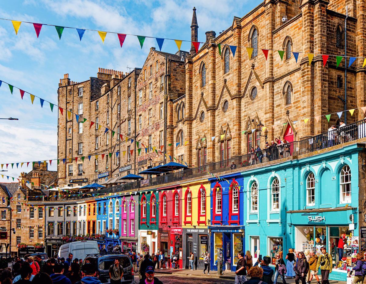 2026年版「世界最高の都市」3位の英国・エディンバラ（Darryl Brooks / Shutterstock.com）