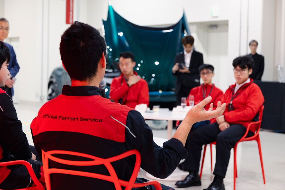 プロのメカニックとしての喜びや、失敗の経験。次世代の整備士たちへ惜しみなくシェアする、有意義なトークセッションとなった。