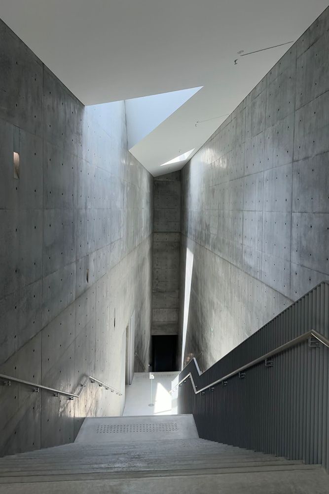 直島新美術館（安藤忠雄建築）