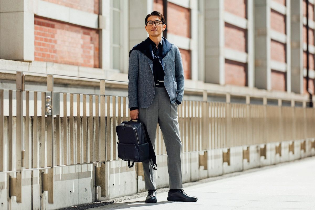 オールレザーの上品な佇まいが、