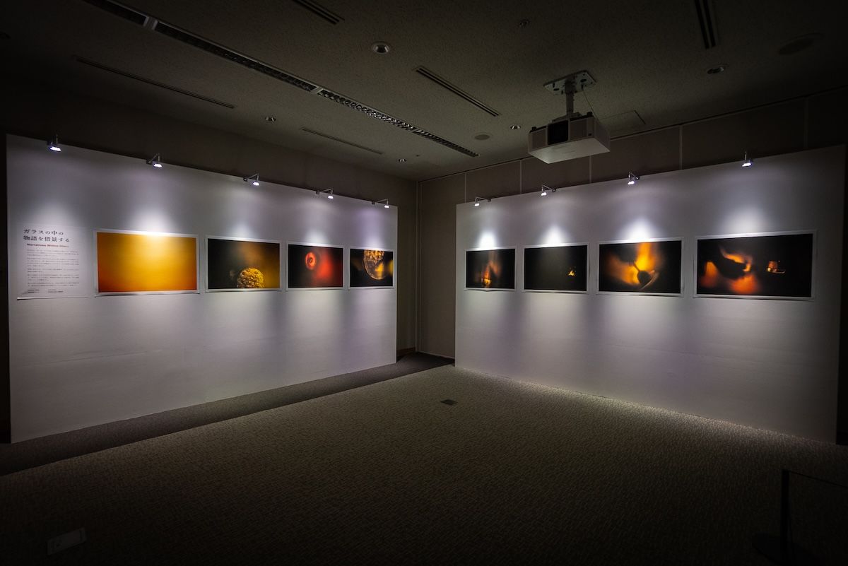 丸ビルで開催されたFuture Vision Summitでの写真作品の展示風景。