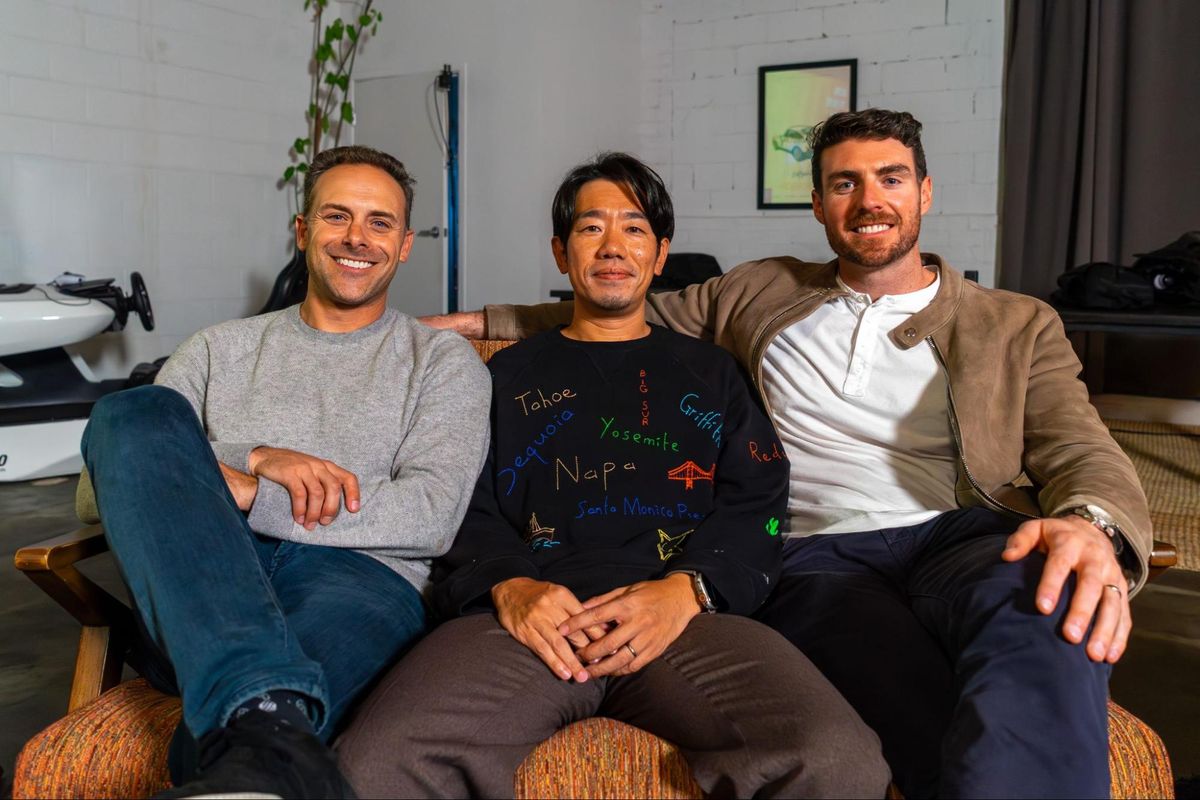 写真左:Andrew Kahn(YMI GeneralPartner)、中央:杉野祐介Scott(YMI CEO)、Conor Healy(YMI Sr.Principal)