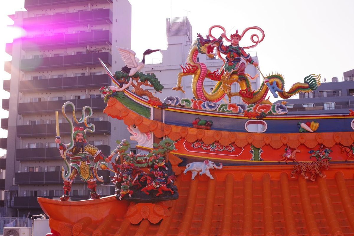 これは横浜中華街で撮影したものではなく、都内の大久保にある2013年に建立された「東京媽祖廟」　撮影＝山端拓哉